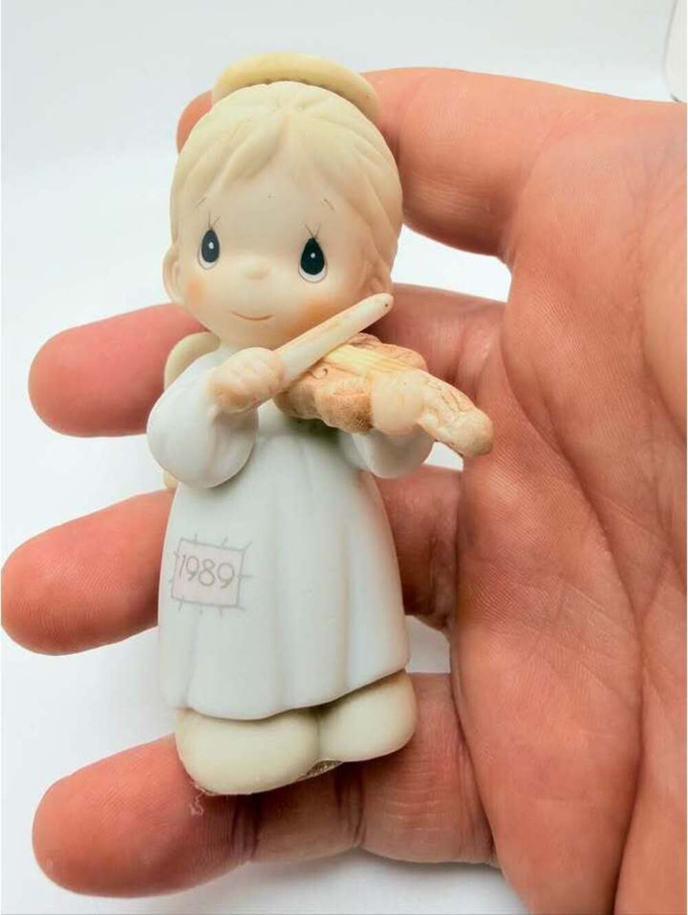 Precious Moments 1989 Angel with Violin Ornament